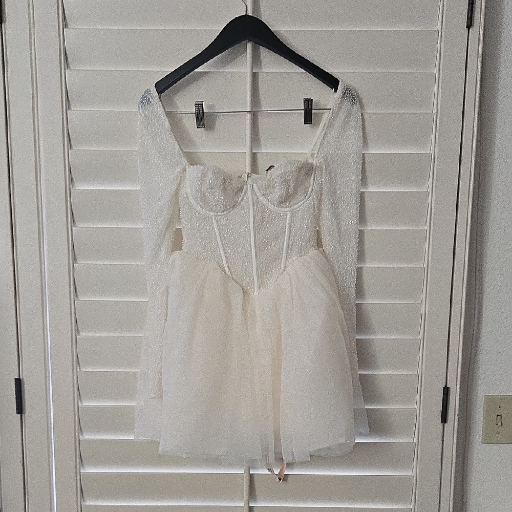 Oh Polly Calliope Long-Sleeve Dress